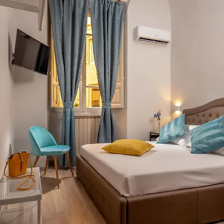 The Shell Bed & Breakfast Rome