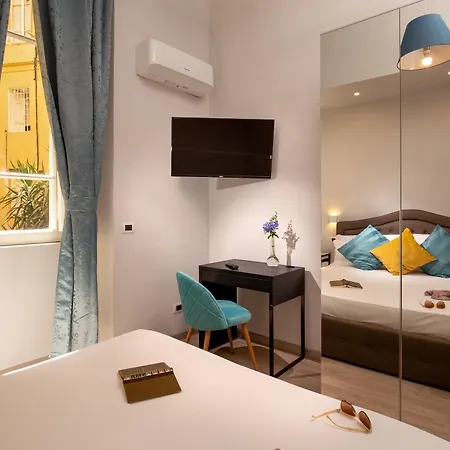 The Shell 3* Rome