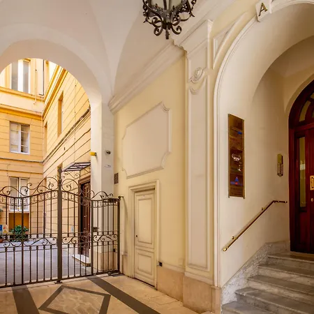 Bed & Breakfast The Shell 3*